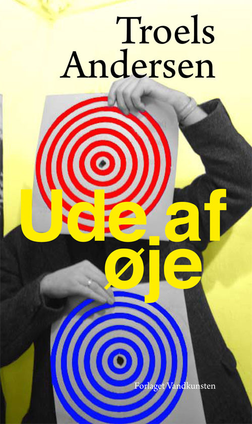 Ude af øje